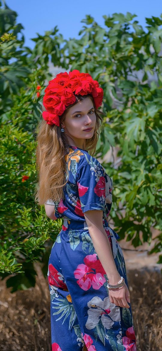 樱花联机时间轴界面截图，纵向排列着带时间戳的修改记录，每条记录左侧有不同颜色的圆点标记操作者
